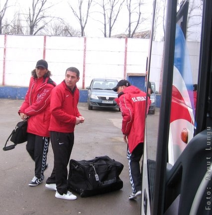 „Oţelarii”, nişte nomazi