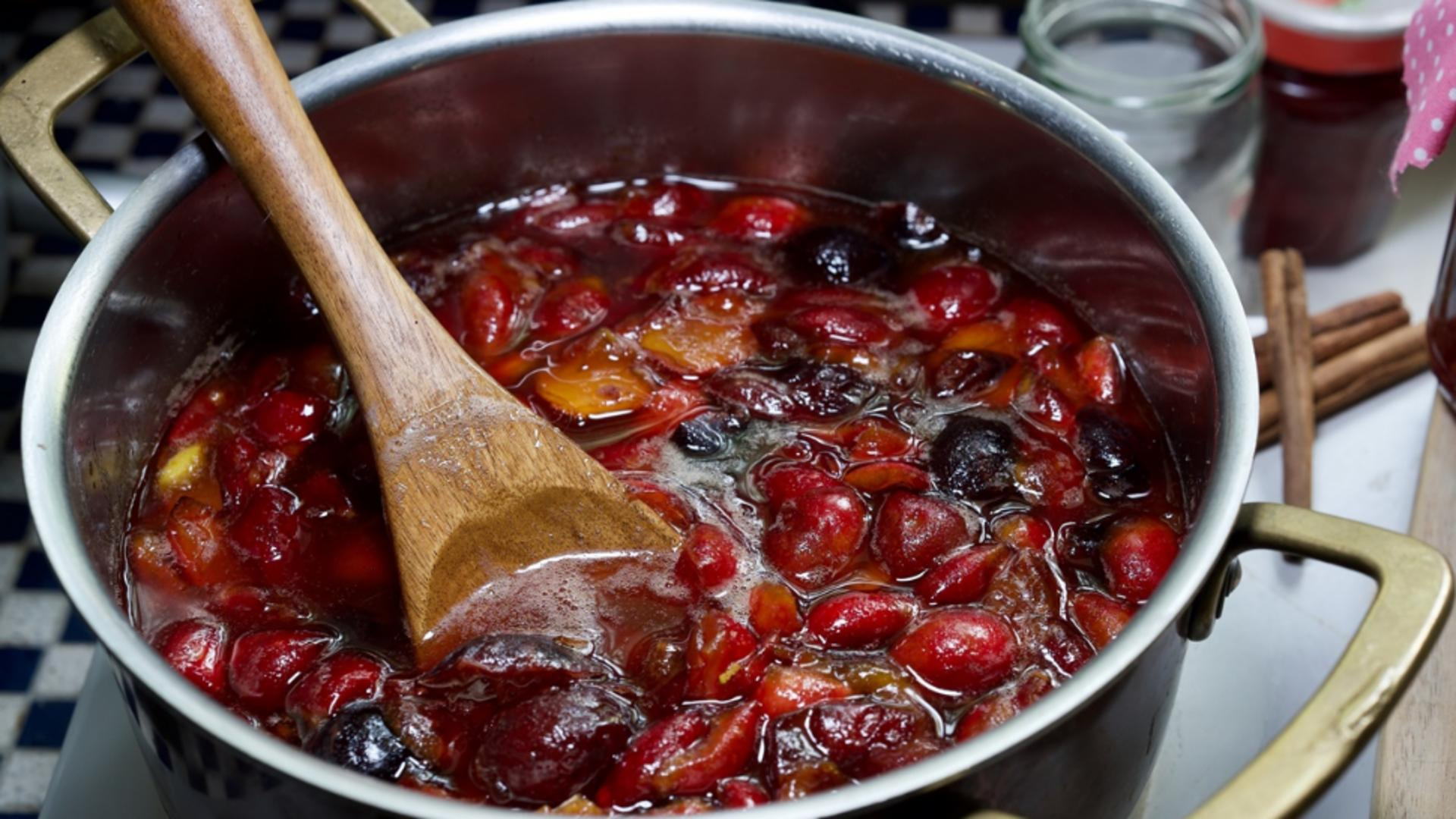 Chisăliță sau compot îngroșat. Din cămara bunicii