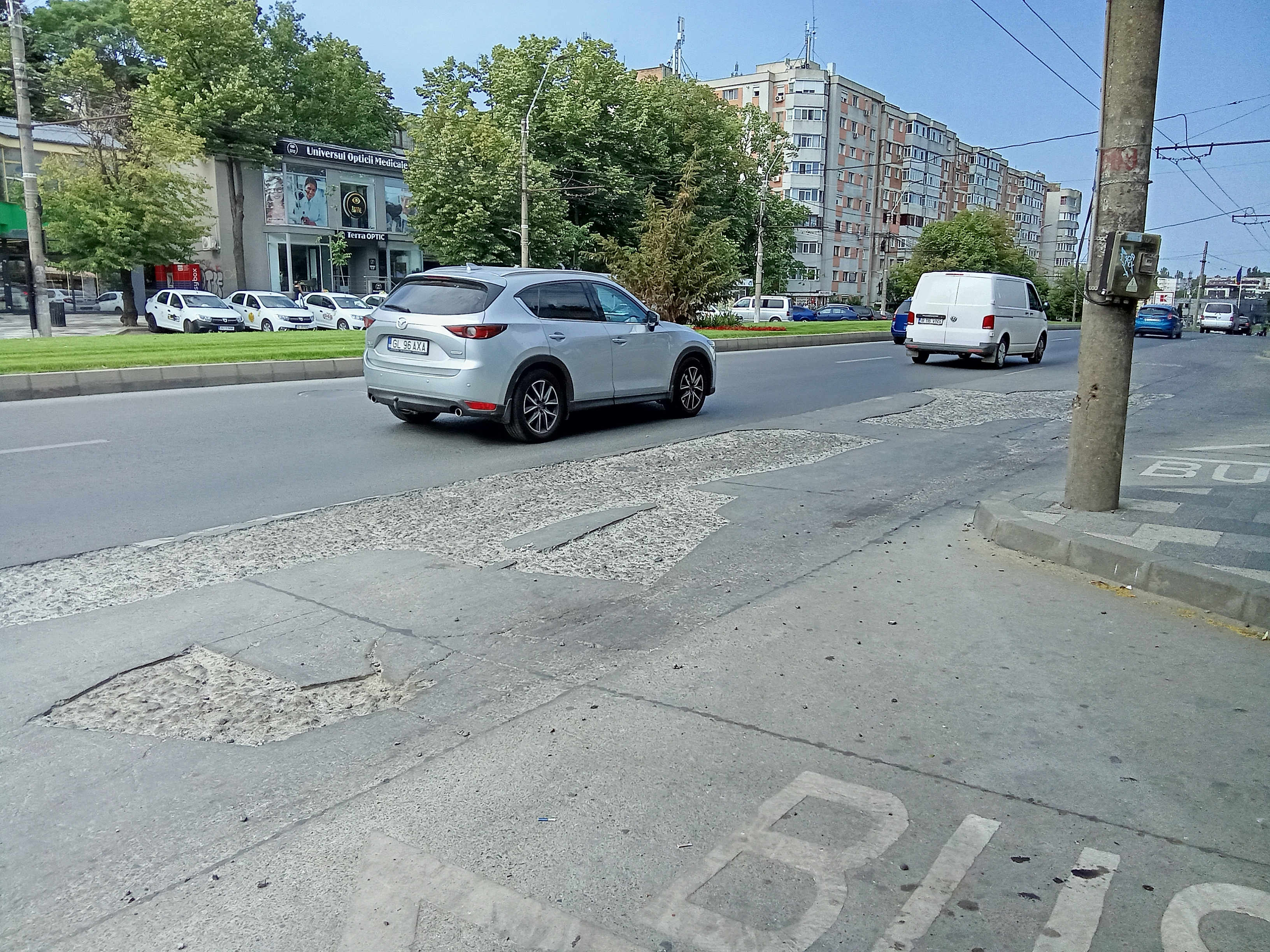 Poza zilei. Carosabilul de pe Brăilei, în aşteptarea reparaţiilor