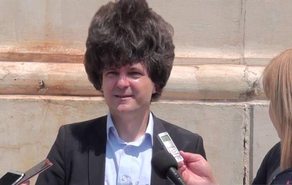 I-am votat de s-au ales pe noi