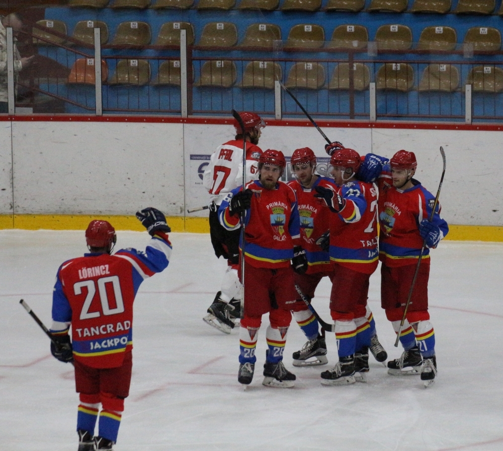 Derbiurile marilor orgolii, la Patinoarul Dunărea