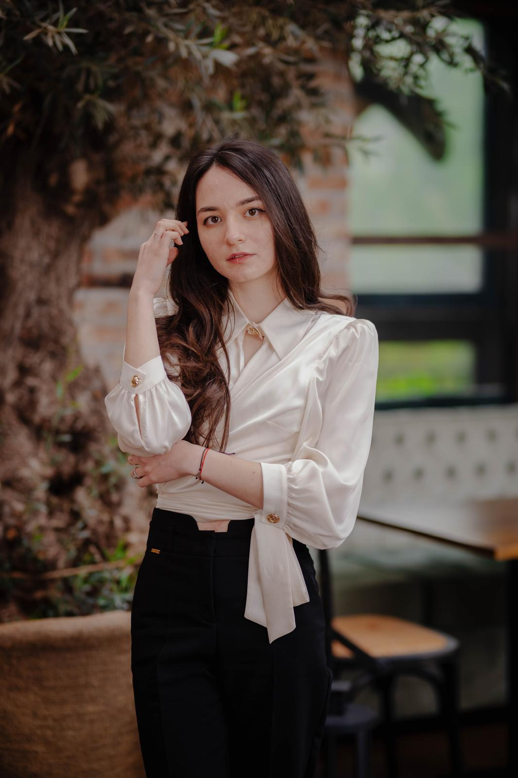 Gălățeanca Mara Zaharia, studentă la Cambridge