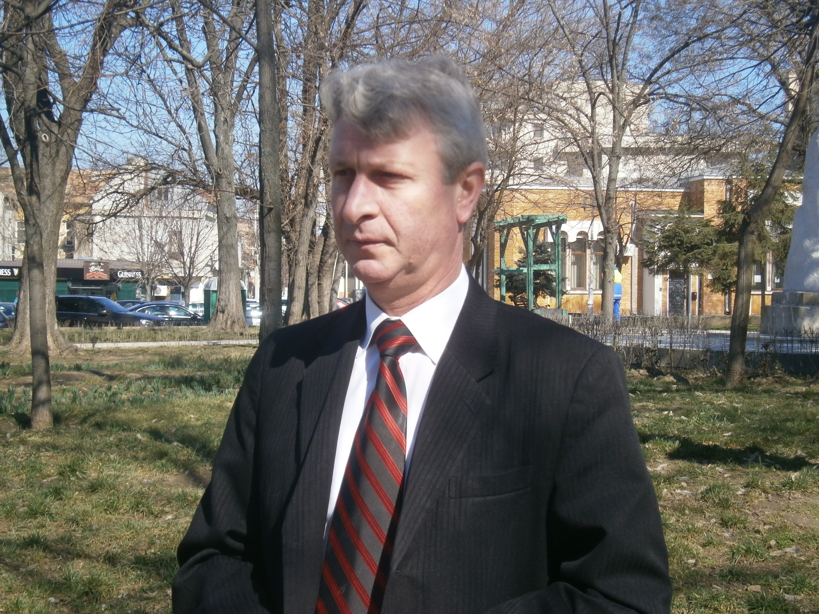 VIDEO/ Surpriză neplăcută la spălătorie: I-a fost furat laptopul lăsat în sala de aşteptare