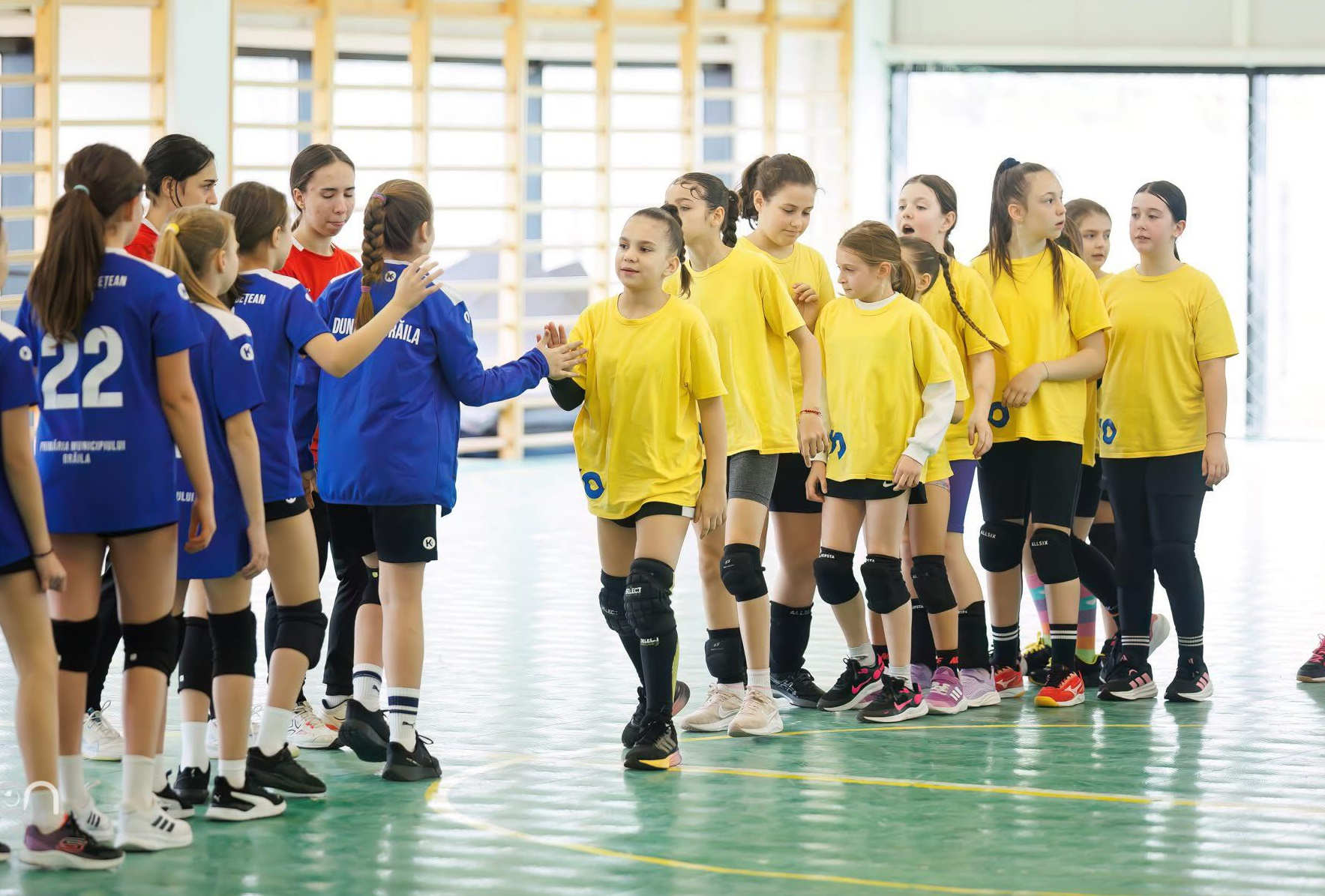 Două echipe gălăţene de handbal, la turneul semifinal