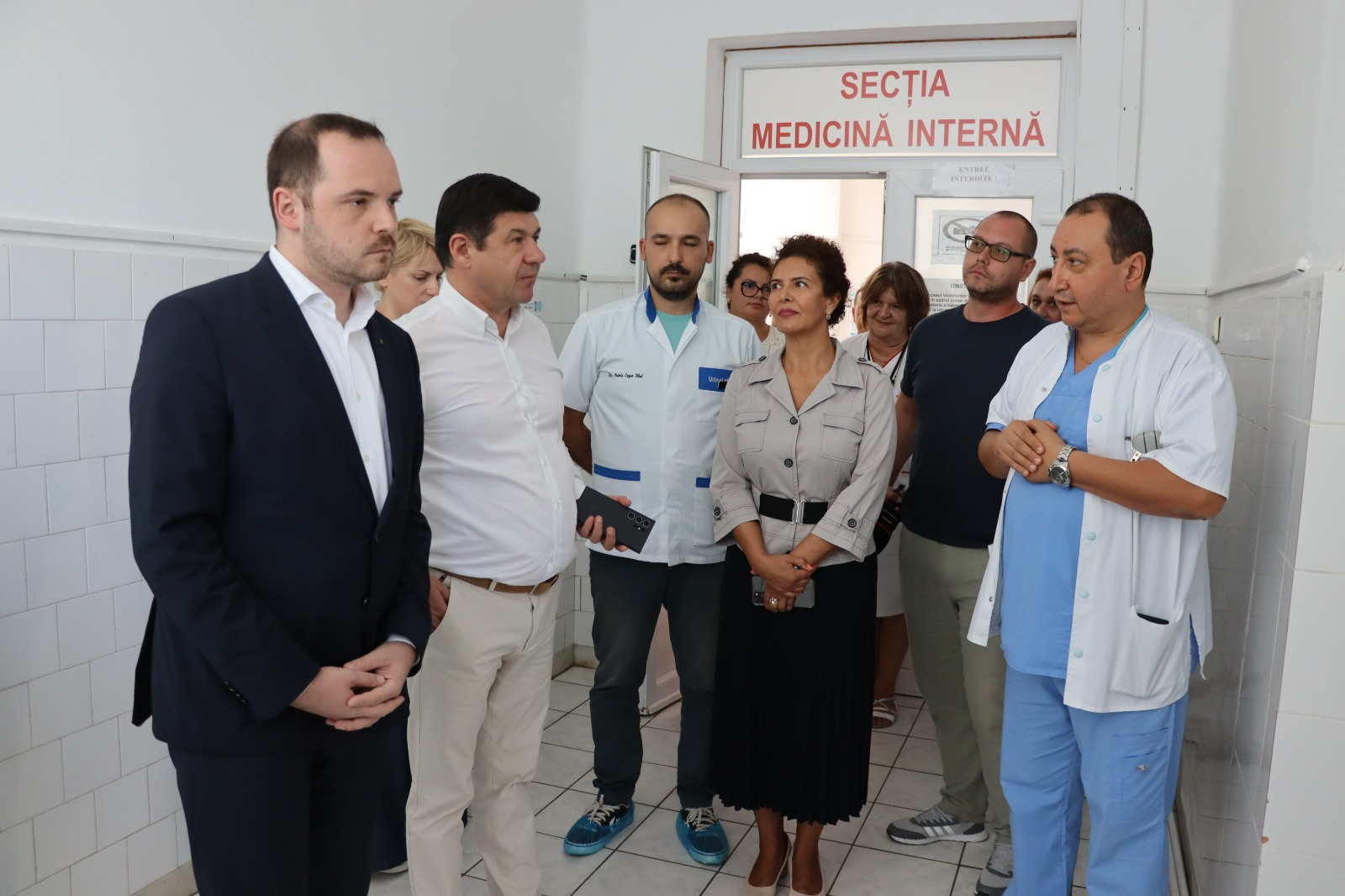 Ministrul Sănătăţii, impresionat de un tânăr medic din Tecuci