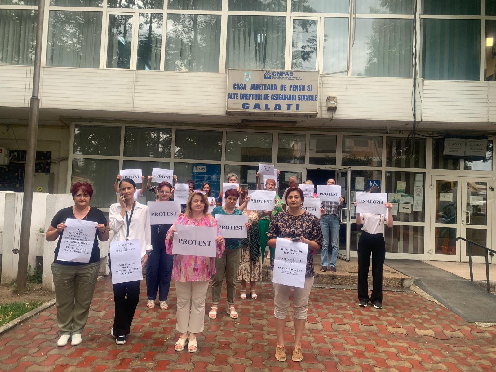 Un nou protest la Casa Județeană de Pensii Galați (VIDEO)