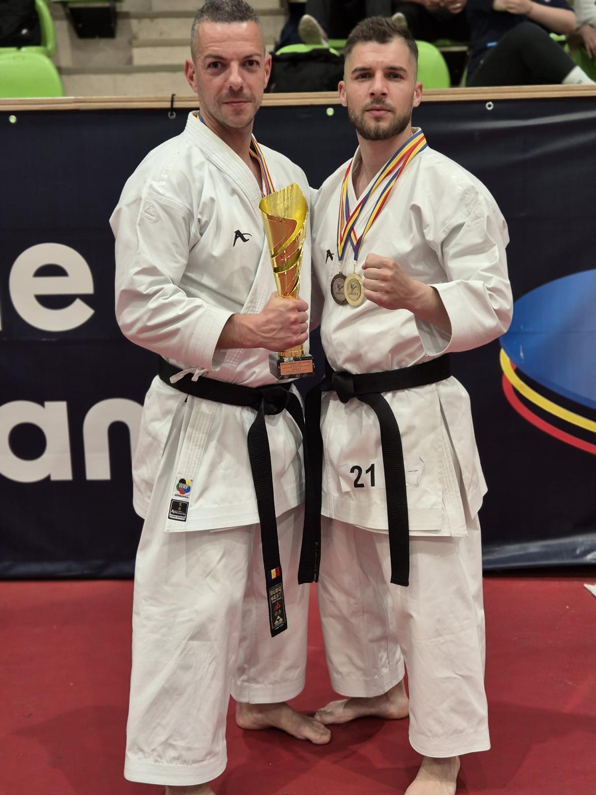 Doi poliţişti gălăţeni, campioni naționali la karate tradițional