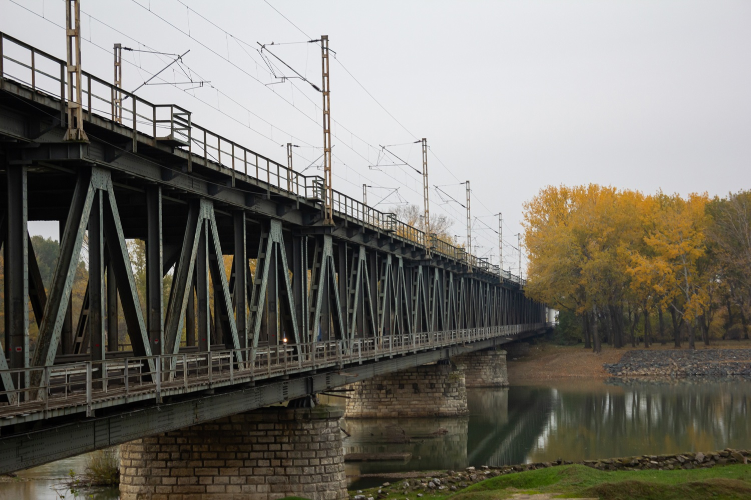 Începe construcţia noului pod rutier de la Cosmești