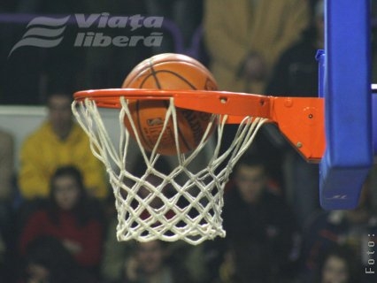 Baschetbaliştii de la Phoenix Danubius, în Seria a II-a 