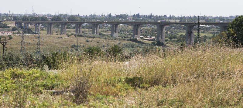 Proprietate publică, interes privat / Cine şi când trebuie să repare Viaductul