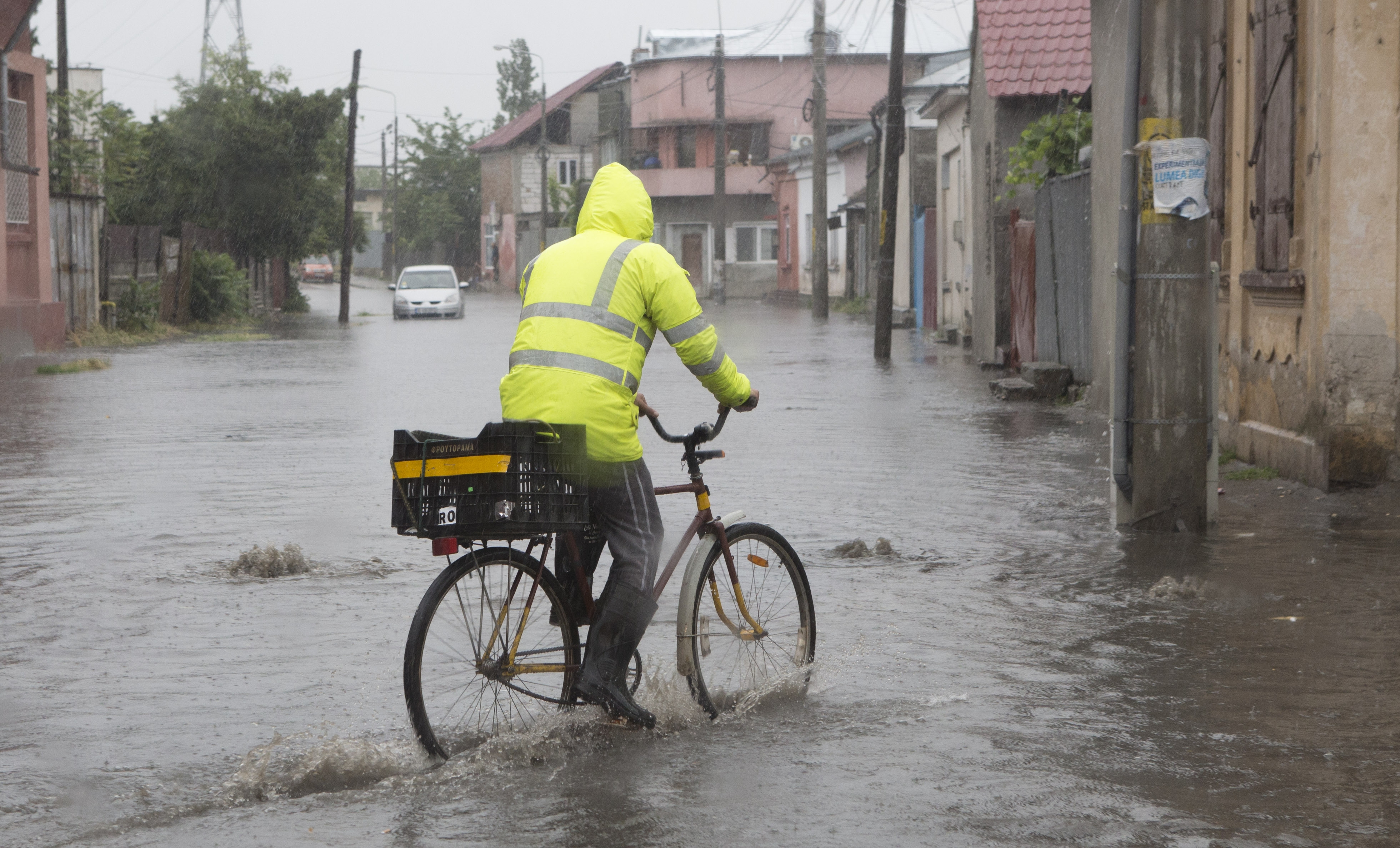 CONCLUZIA anchetei Prefecturii/ Canalizarea din Valea Oraşului este INEFICIENTĂ!