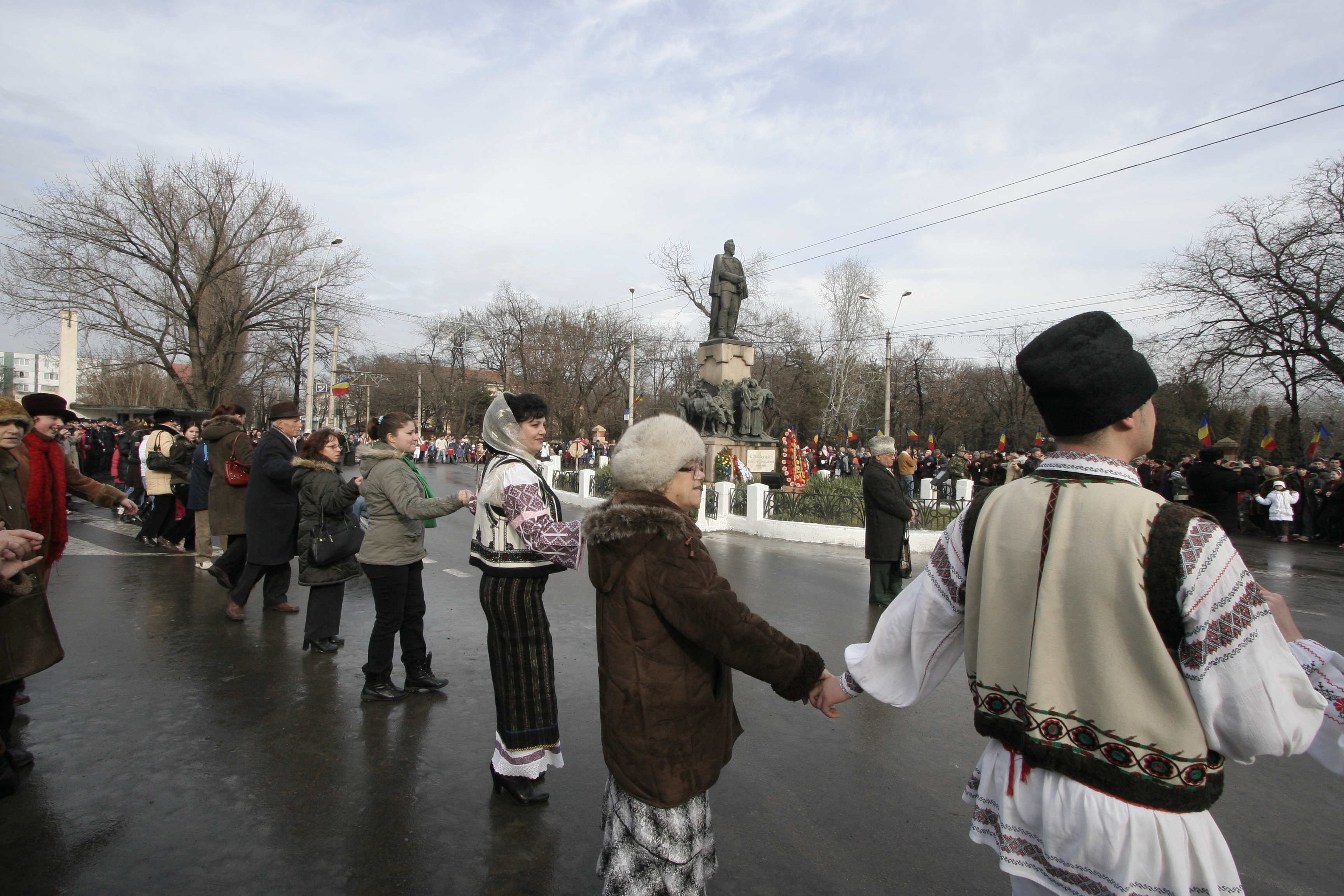 "Hai să dăm mână cu mână cei cu inima română"/ Cum se vede MICA UNIRE din DIASPORA (FOTO)