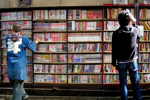 Vineri, "Noaptea cărţilor deschise" şi la Galaţi