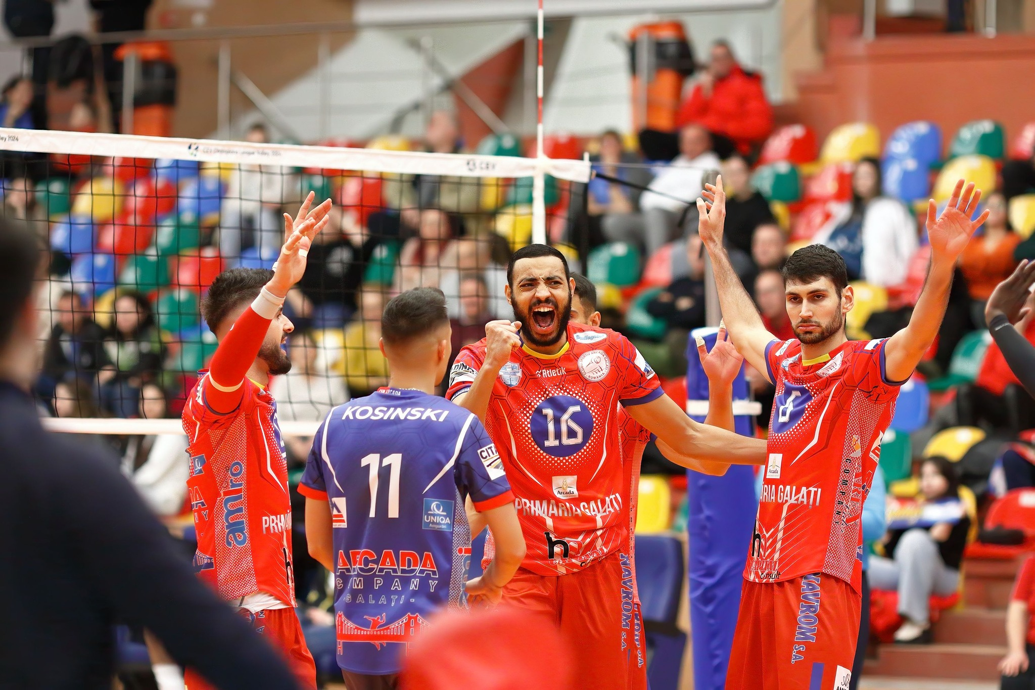 Victorie la pas pentru foștii campioni