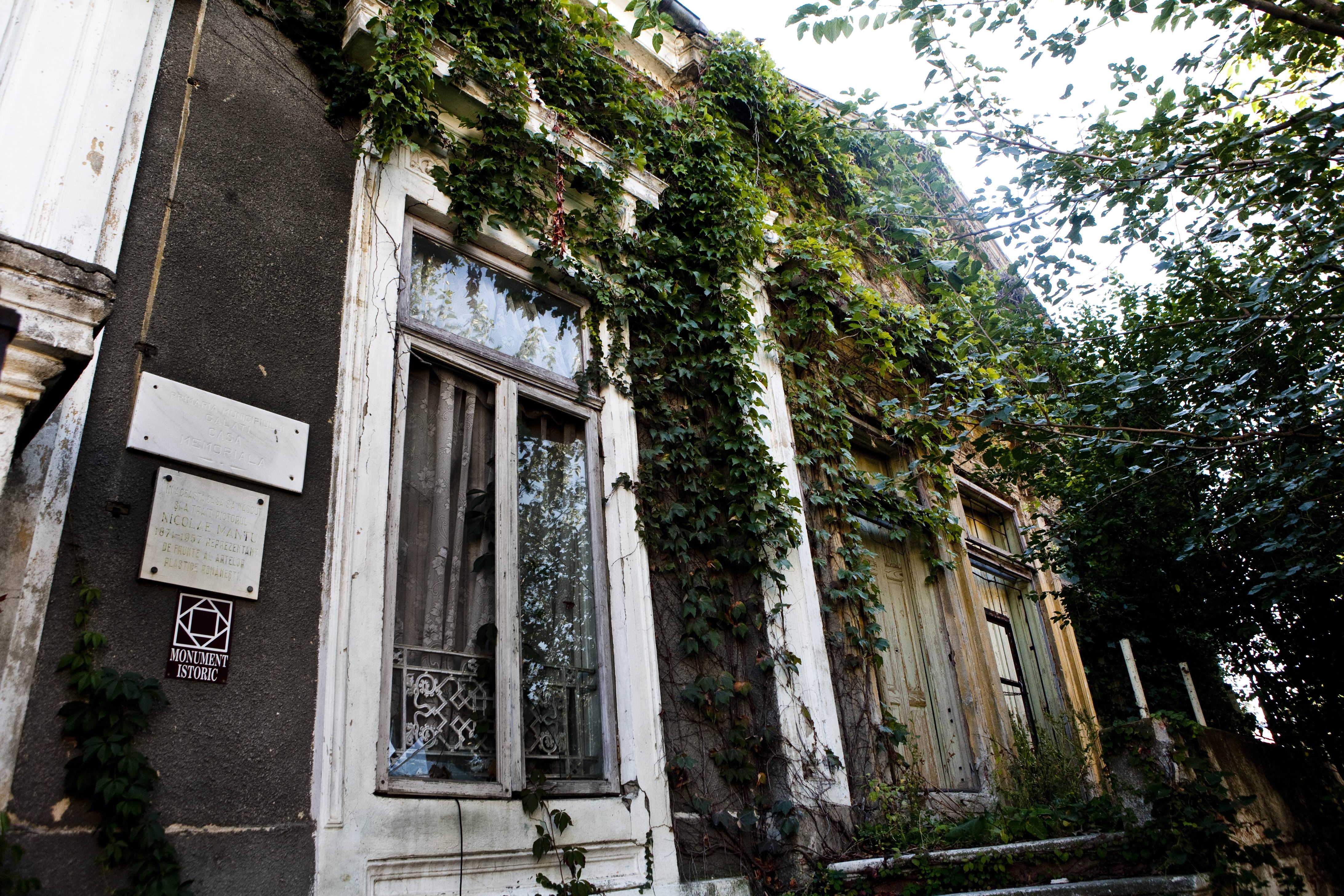 Campanie VL - Case care mor: „Casa Mantu” – un muzeu greşit