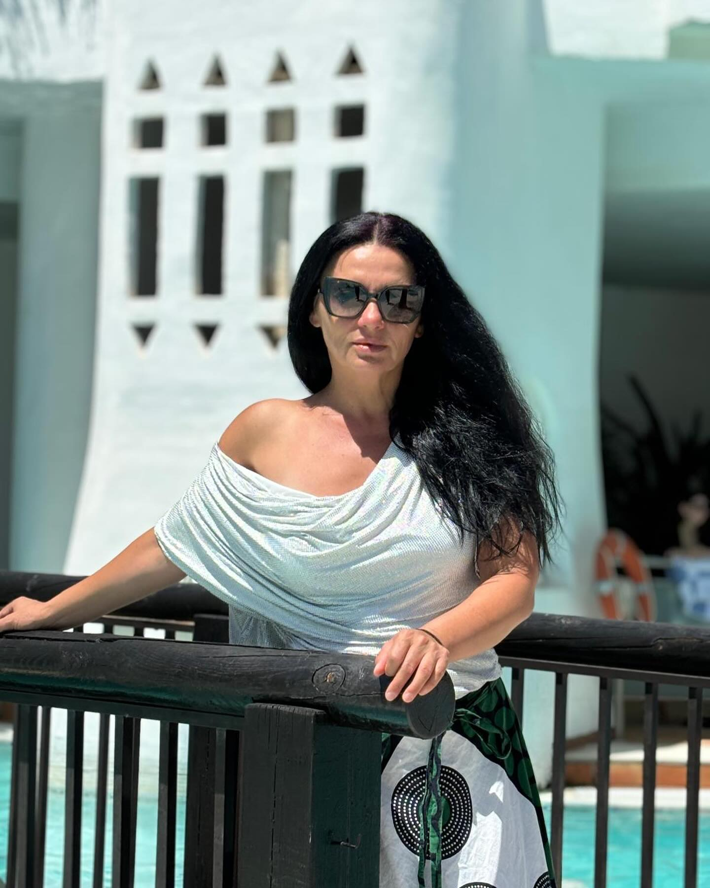 Cât preț pune pe frumusețe „Monica Bellucci de România”