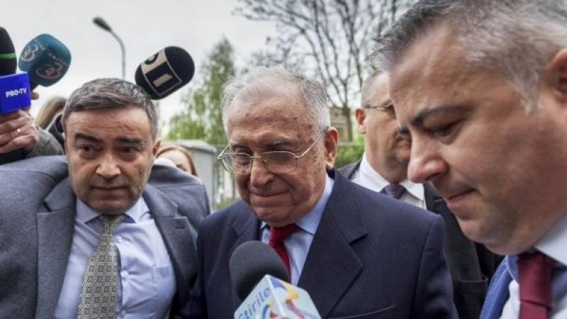 Ion Iliescu, trimis în judecată în dosarul Revoluţiei din 1989