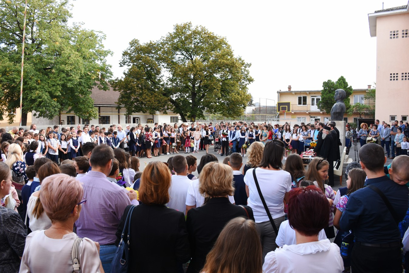 Unde-i carte multă, e și sminteală!