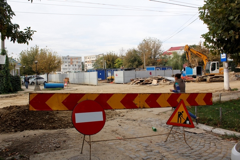 I.C. Frimu | Locuitorii cer să se termine mai repede lucrările din şantier