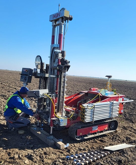 Foraje geotehnice pe viitoarele drumuri de legătură ale Galațiului