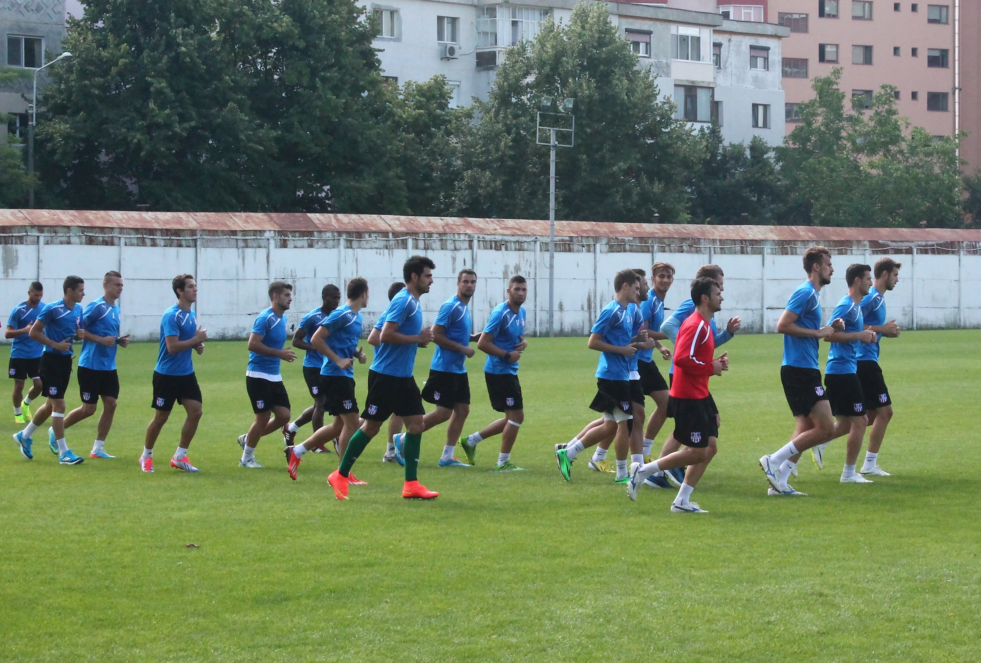 UPDATE: Din nou ÎNTÂRZIERI SALARIALE LA OŢELUL! Jucătorii au fost chemaţi la stadion