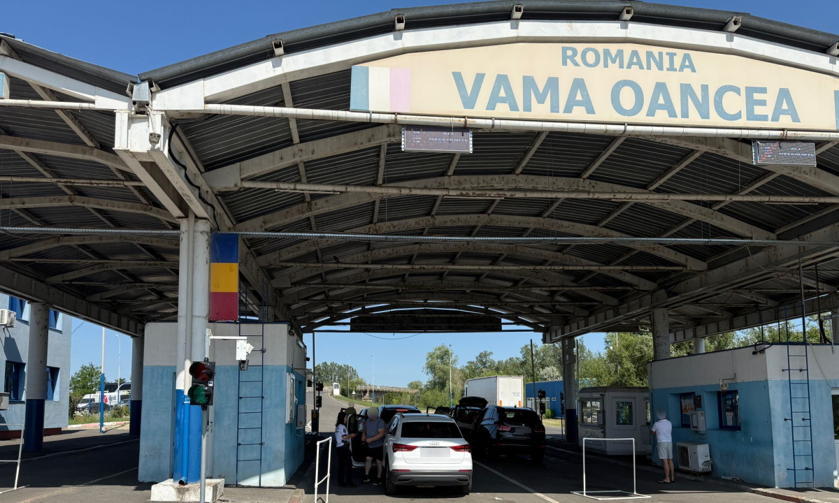 American la volanul unui autoturism, fără permis valabil