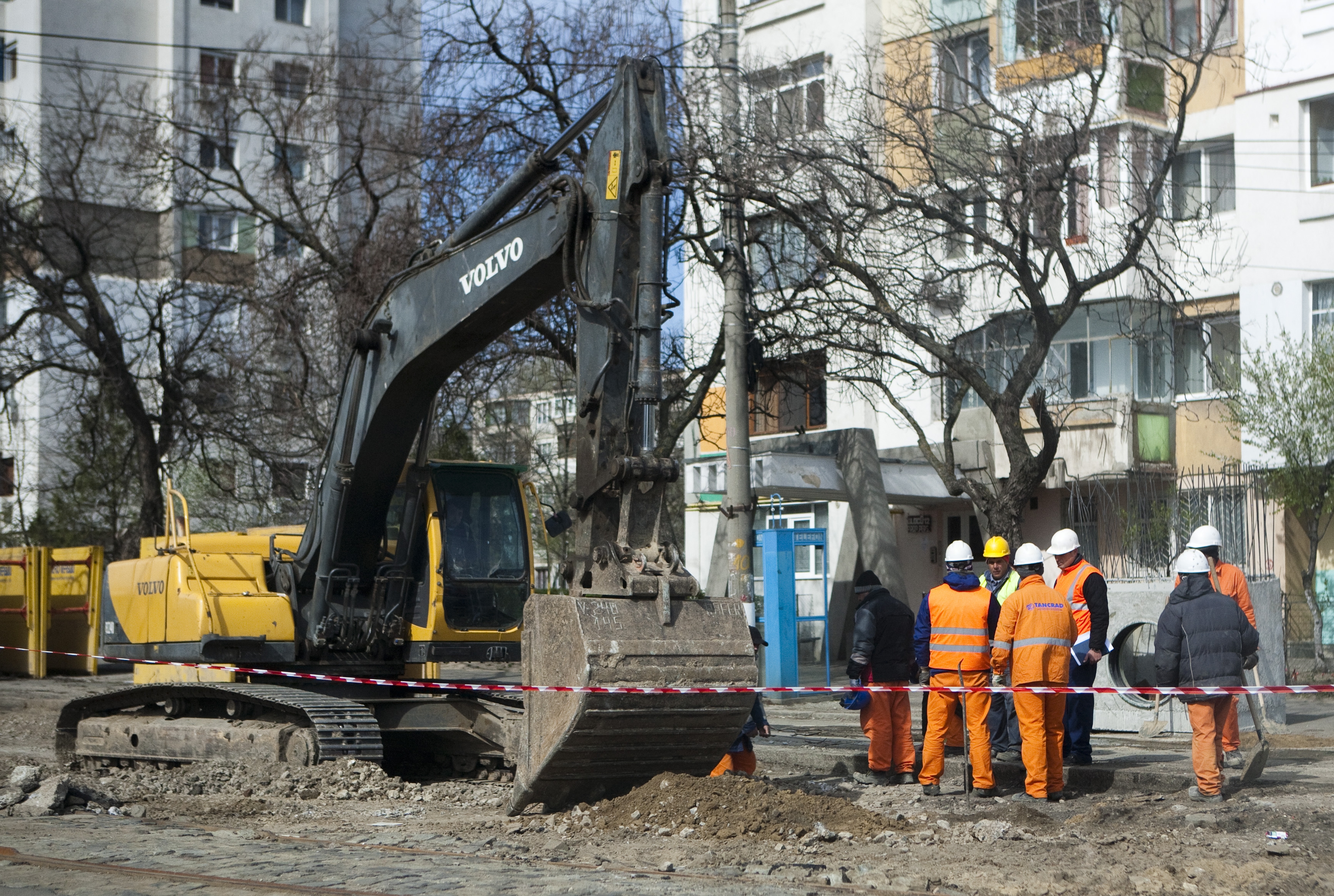 Bunurile firmei Tancrad Galaţi, sub SECHESTRU DNA pentru instigare la abuz în serviciu şi uz de fals 