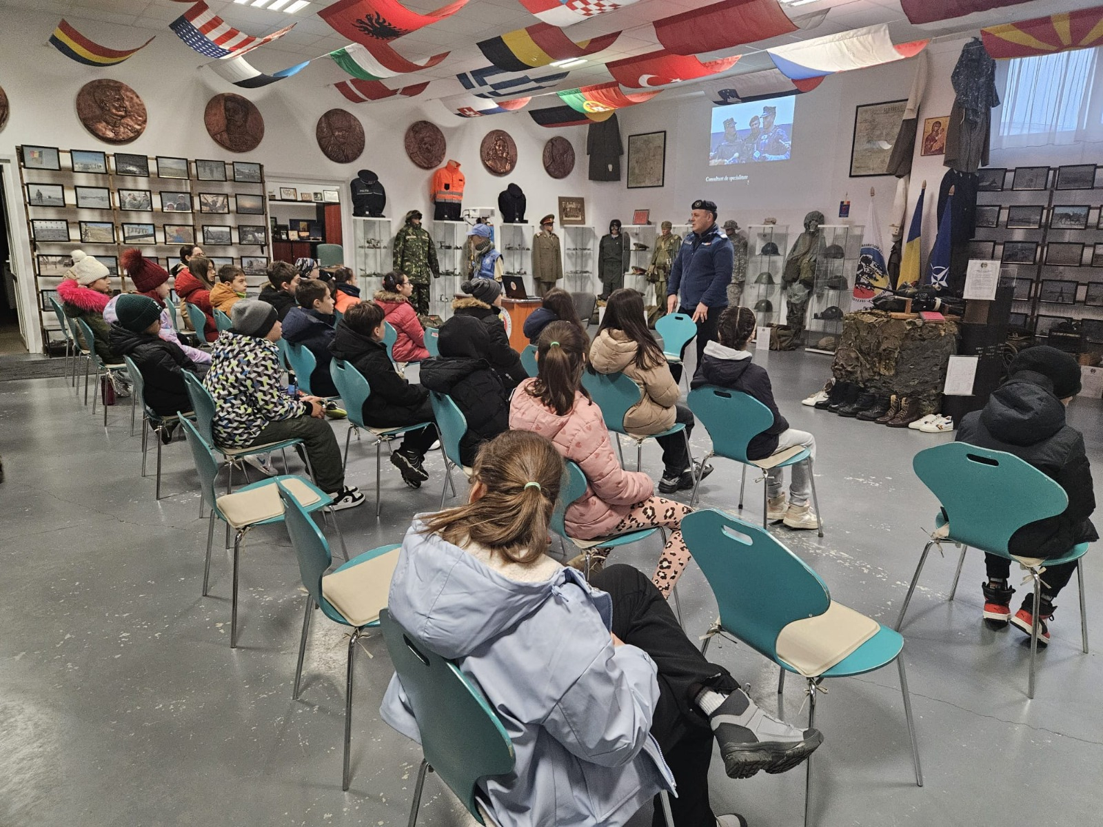 Lecție de istorie și valori sociale oferită de jandarmii din Galați