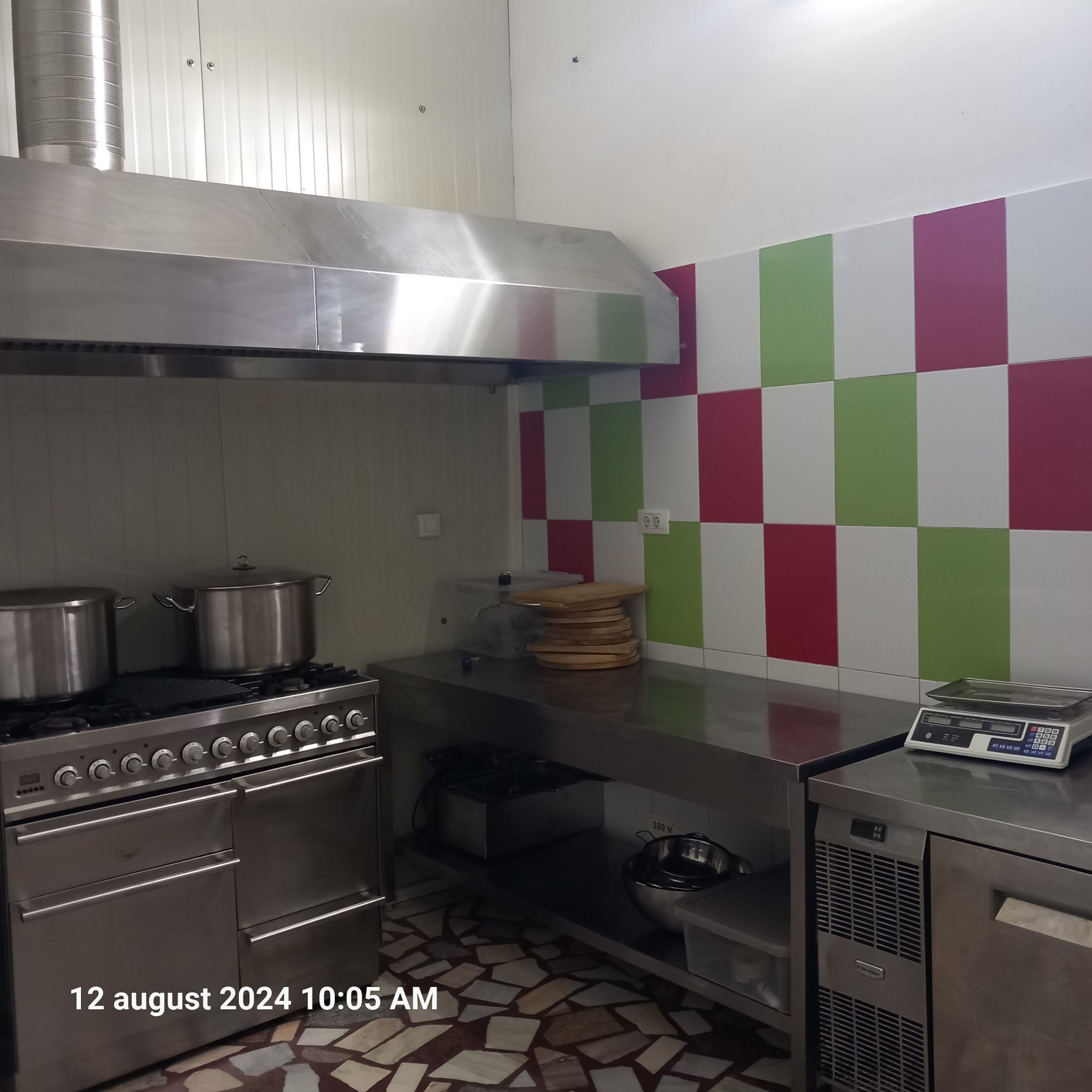 Cofetărie redeschisă de Protecția Consumatorilor