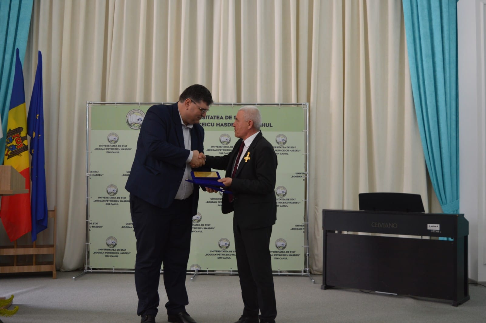 O delegaţie gălăţeană, la aniversarea Universităţii din Cahul