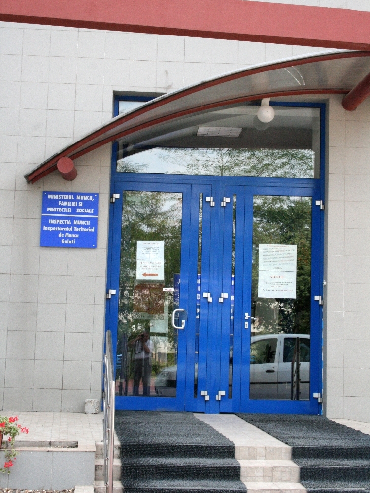 Uite comasarea, nu-i comasarea: Înfiinţarea Direcţiei pentru Inspecţia Muncii şi Securitate Socială, la mâna Senatului