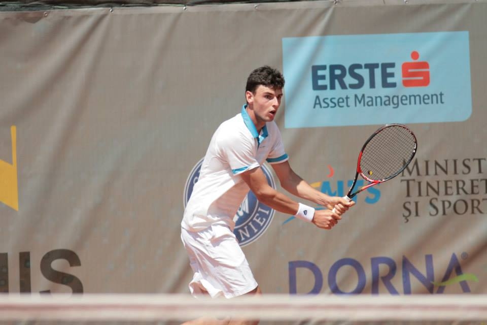 TENIS: Principalul favorit, în semifinalele de la Galaţi