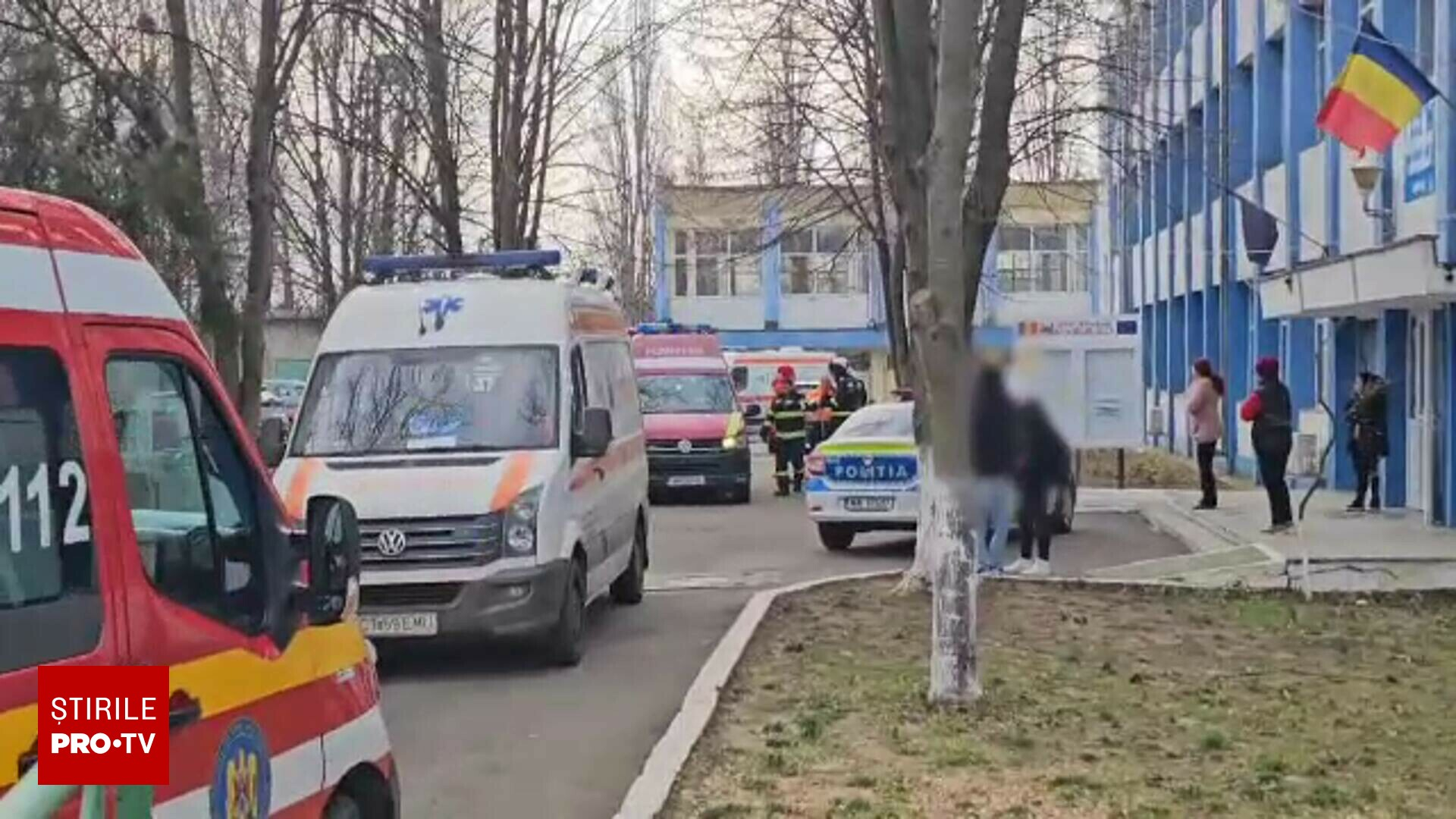 A pulverizat spray cu piper în clasă