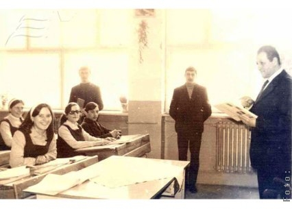 Pedepsit că-l iubeşte pe Eminescu