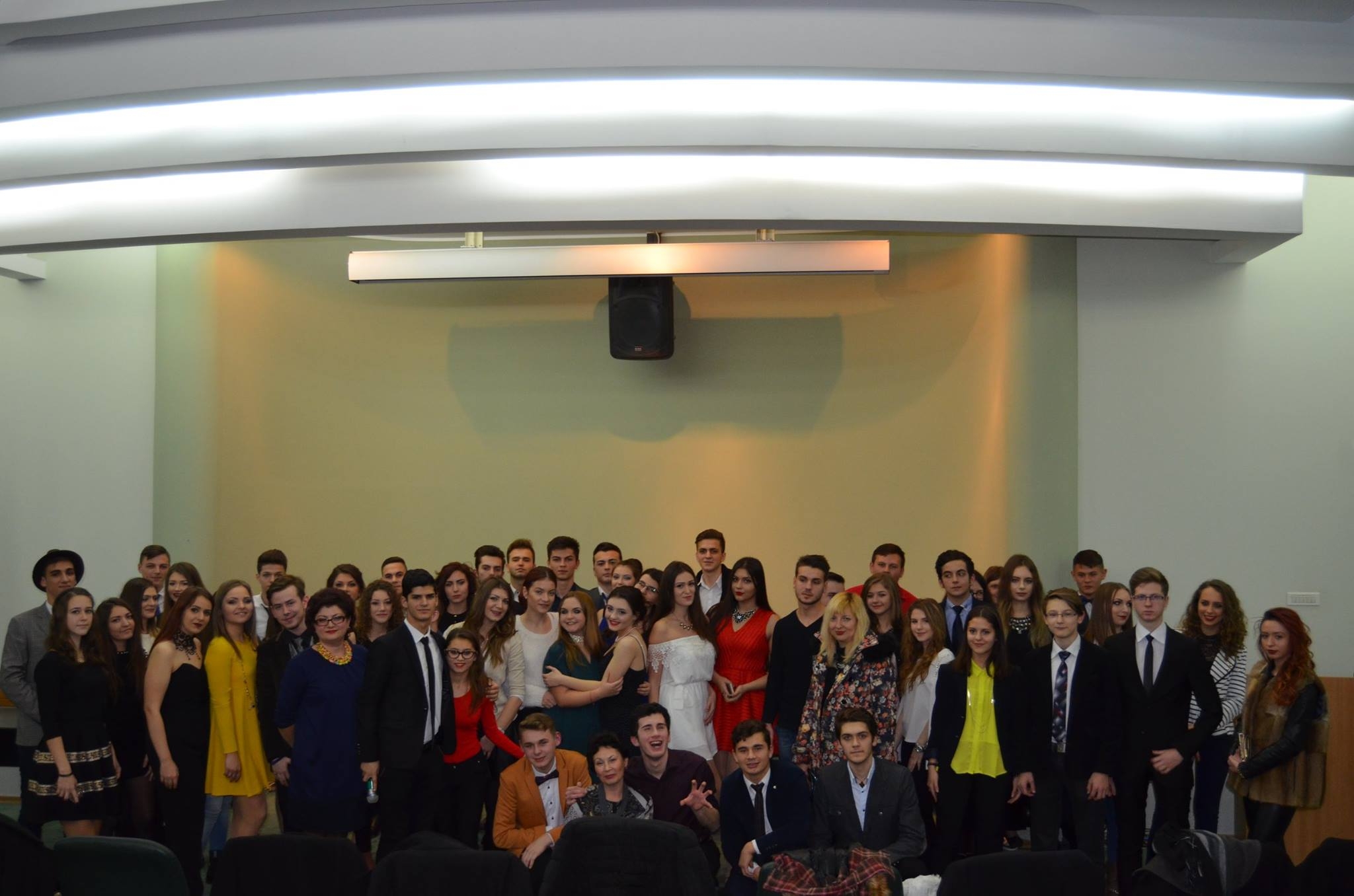 Elevii gălăţeni învaţă să-şi SUSŢINĂ interesele în comunitate. CJE a împlinit 10 ani