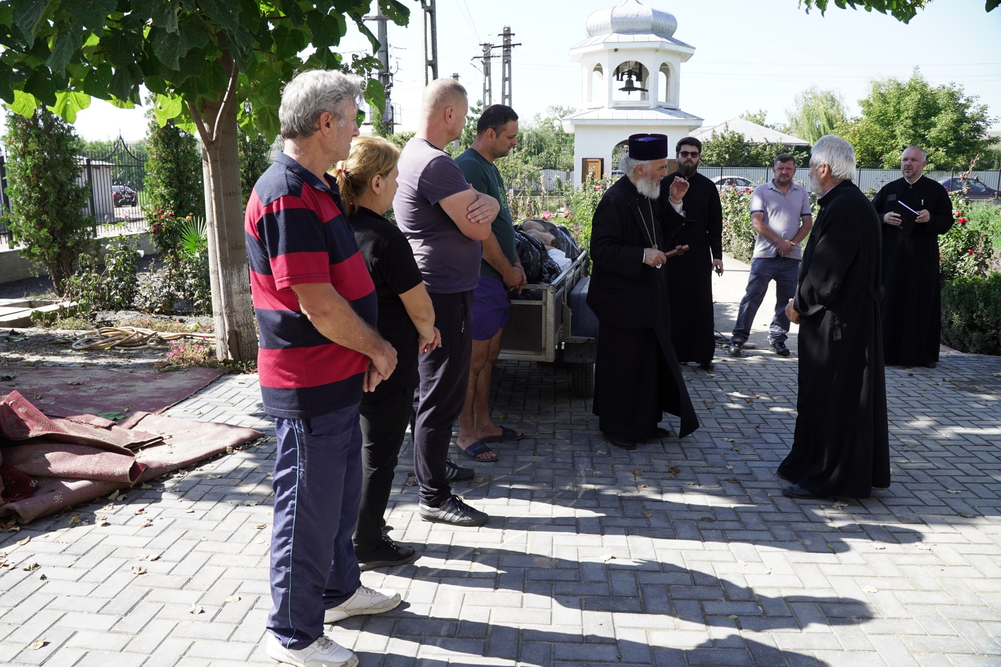 Biserica, în sprijinul semenilor încercați de inundații