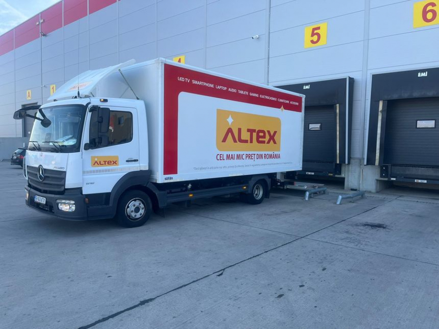 Trei săptămâni de Black Friday la Altex