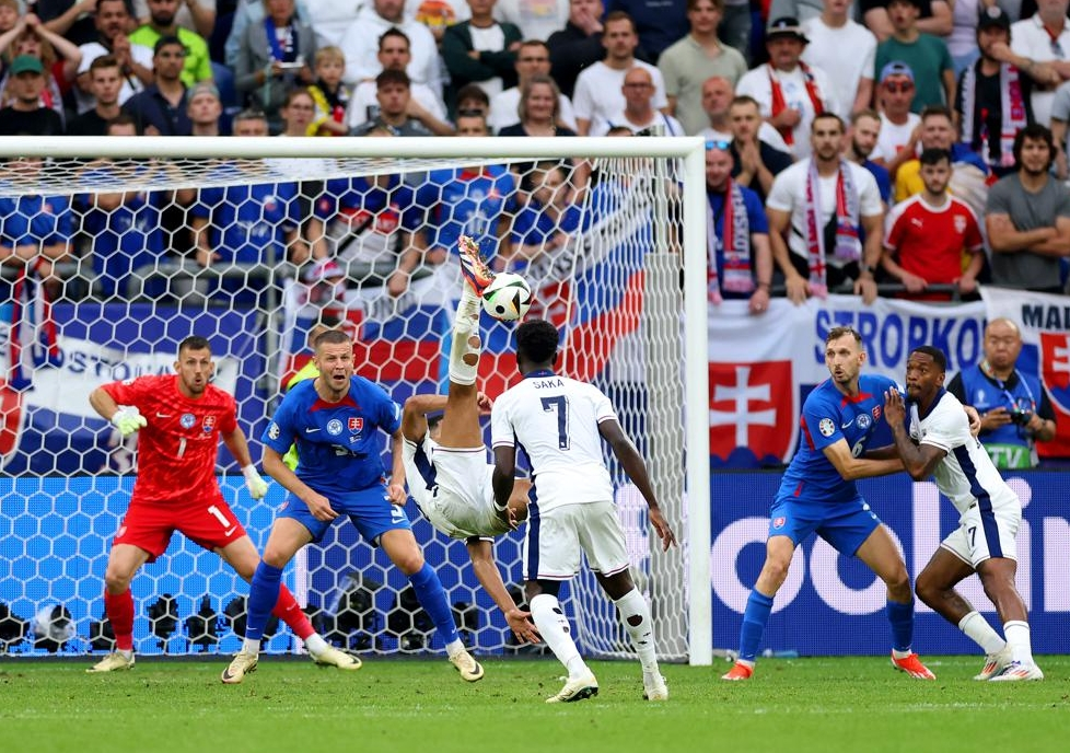 EURO 2024. Anglia, calificare mai mult decât chinuită în sferturi