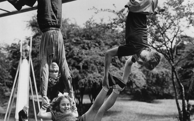 Cum se jucau copiii când NU aveau tehnologia la îndemână