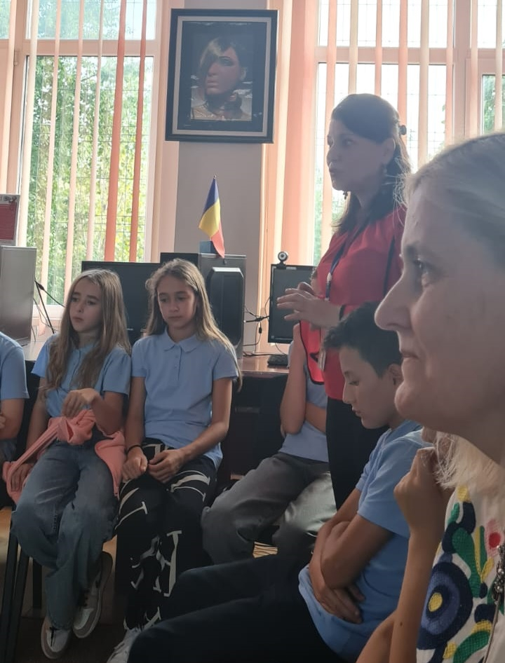 Cenaclul "Noduri și Semne", la "Noaptea în Bibliotecă"