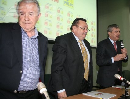 Adio, dar rămân cu tine! 