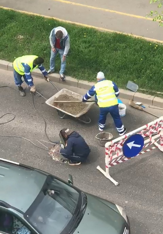Canalizarea din Doja, adusă la nivel cu strada