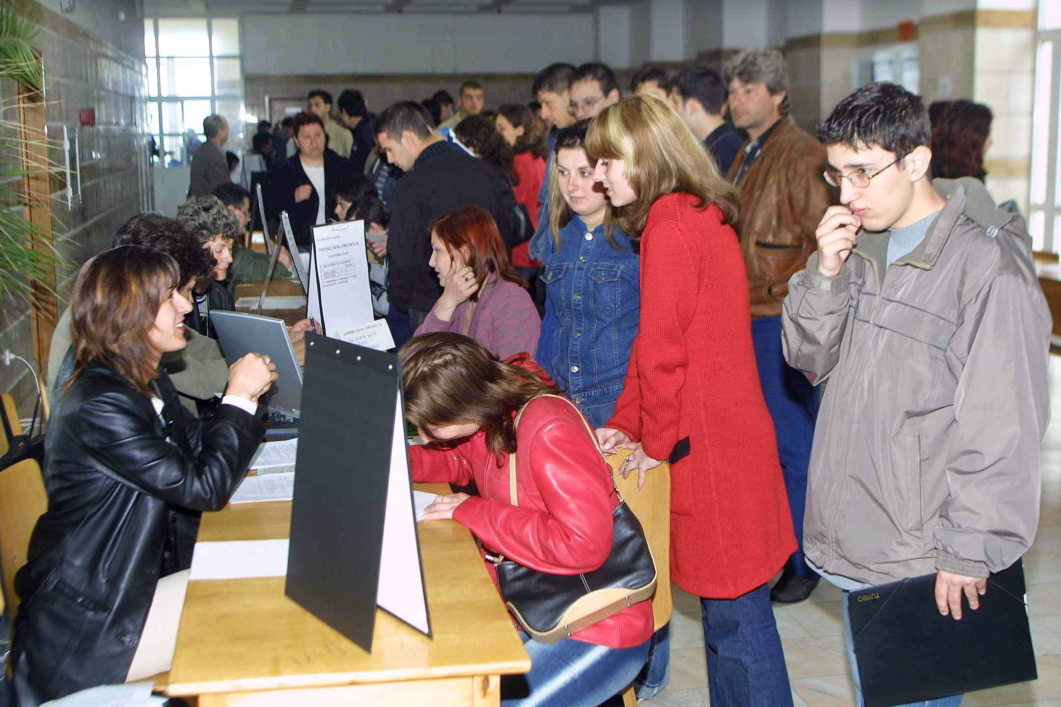 Comisia Europeană a alocat 100 de milioane de euro României pentru a combate şomajul în rândul tinerilor