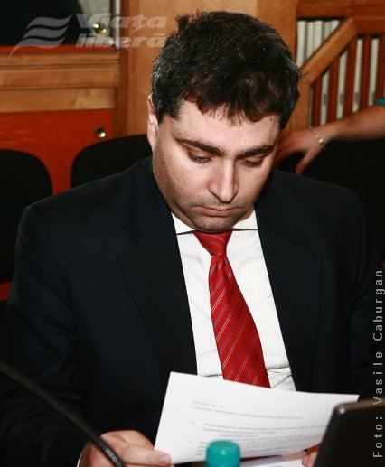 Vor da şefii societăţilor CL banii înapoi?