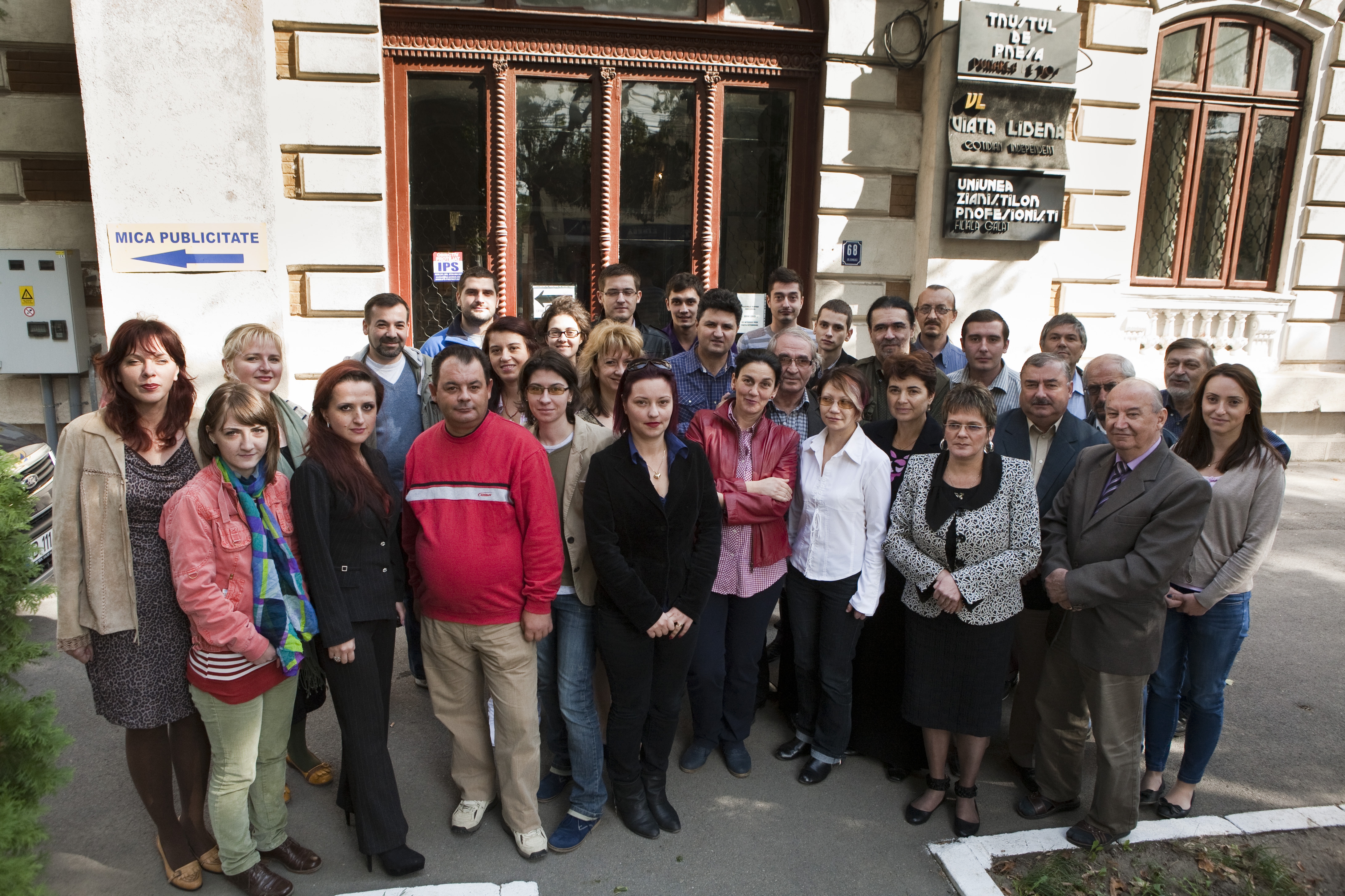 Ziariştii de la Viaţa Liberă, despre ziar: O carte cu un milion de pagini