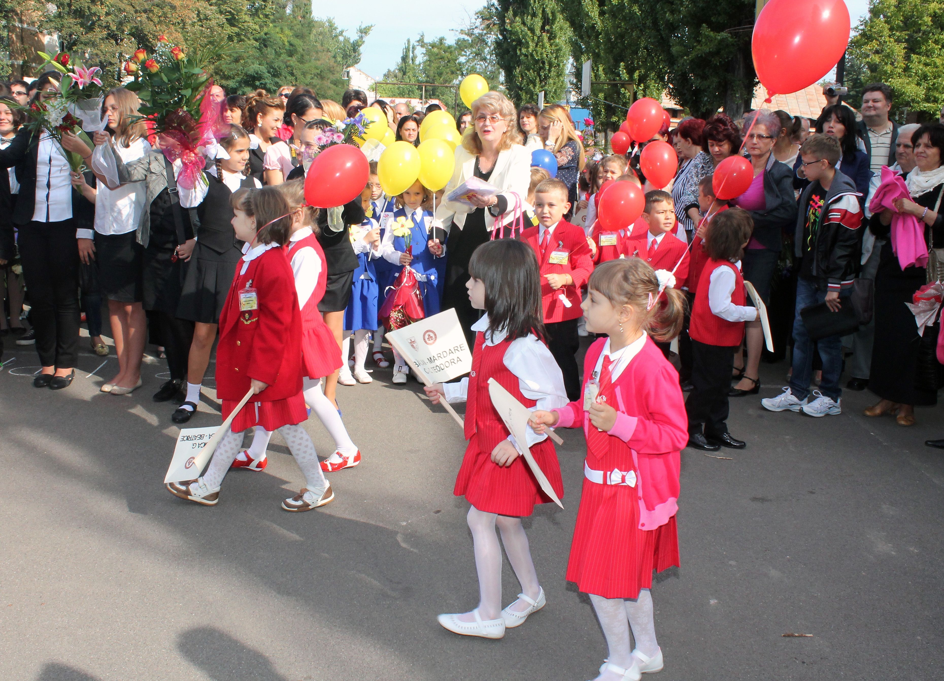 106 elevi respinşi în prima etapă de înscriere la clasa pregătitoare