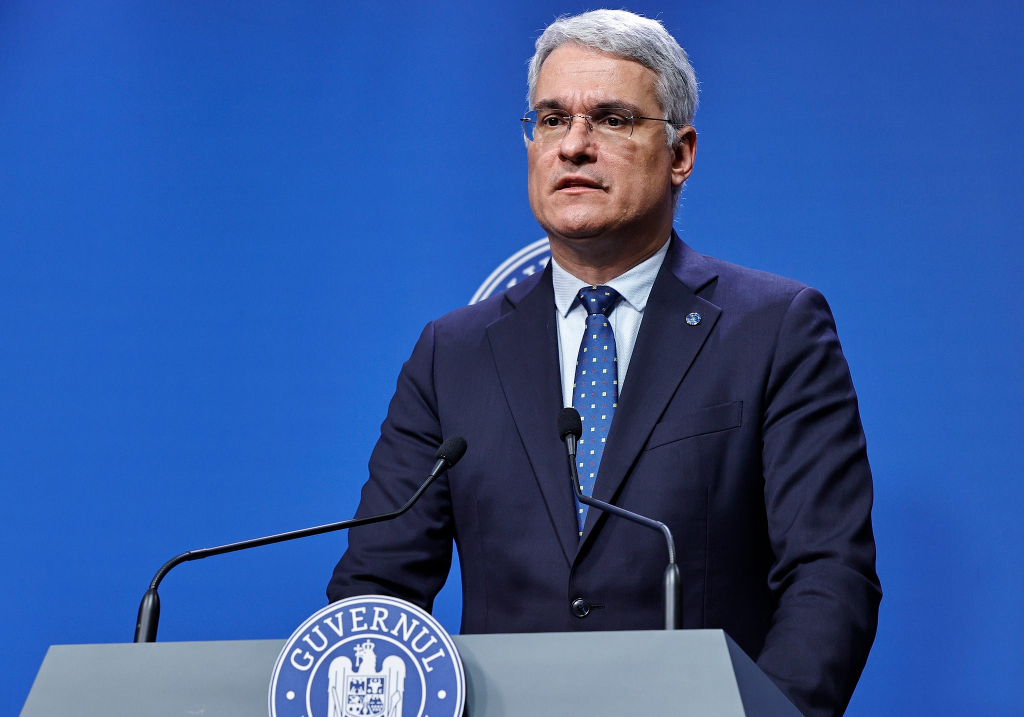 Guvernul așteaptă deblocarea fondurilor europene. Reforma pensiilor magistraților a  fost trimisă la Bruxelles