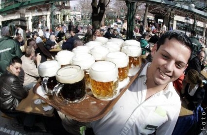 Băutorii de bere încep să iasă din criză!