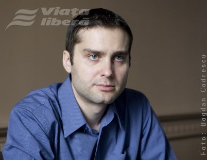 Radu Oprea: „Economiseşte jumătate din salariu timp de 5 ani!”