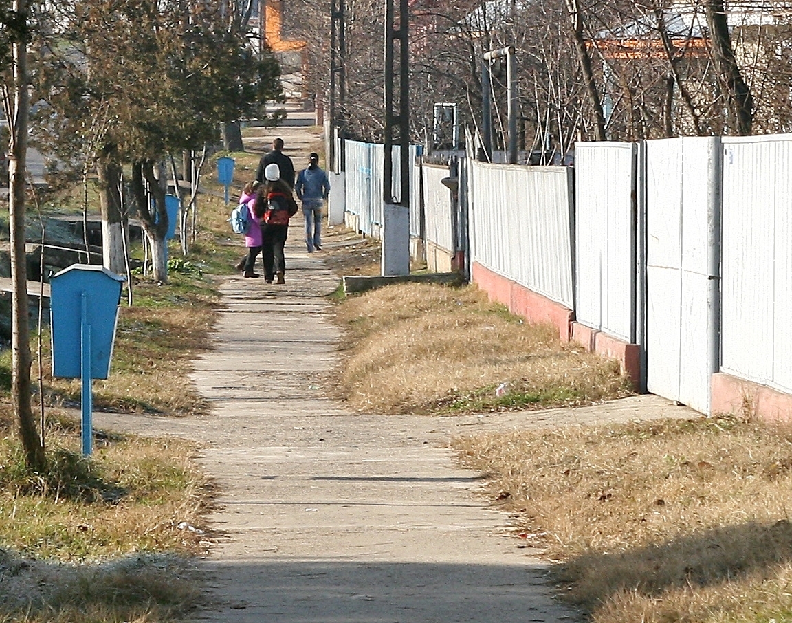 Bubuieli în pământ şi zgâlţâituri la suprafaţă/ Fenomene inexplicabile la Slobozia Conachi 